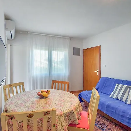 Martina By Interhome Apartament Nijvice